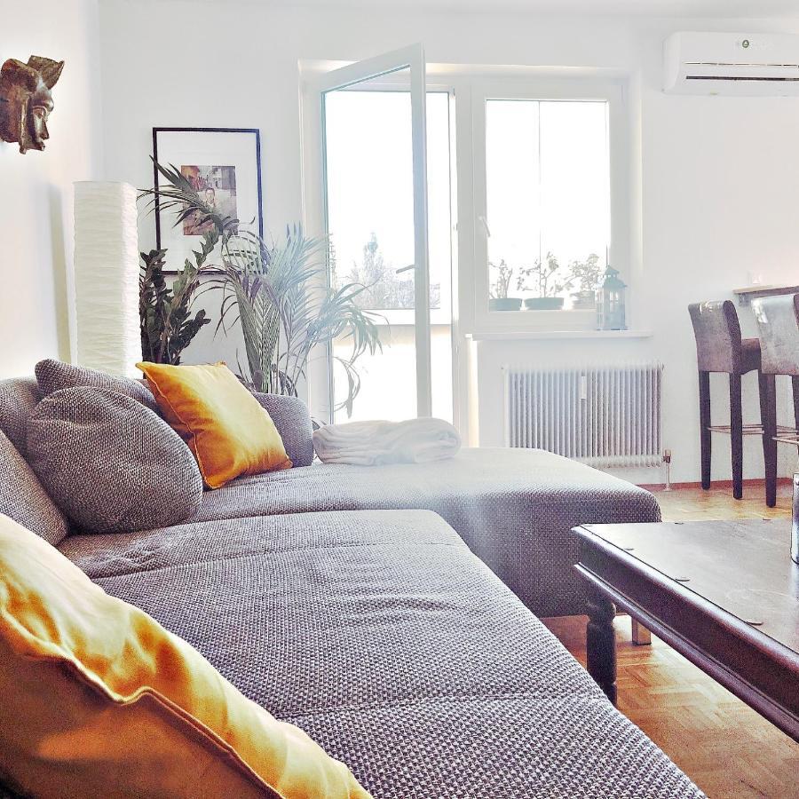 Modern New Danube Apartment, Perfect Location Vienna Exterior photo